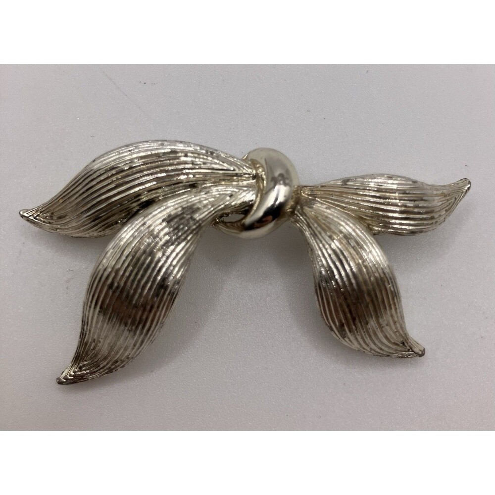Vintage Silver Tone Signed Star Brand Ribbon Brooch Pin Women’s Accessories